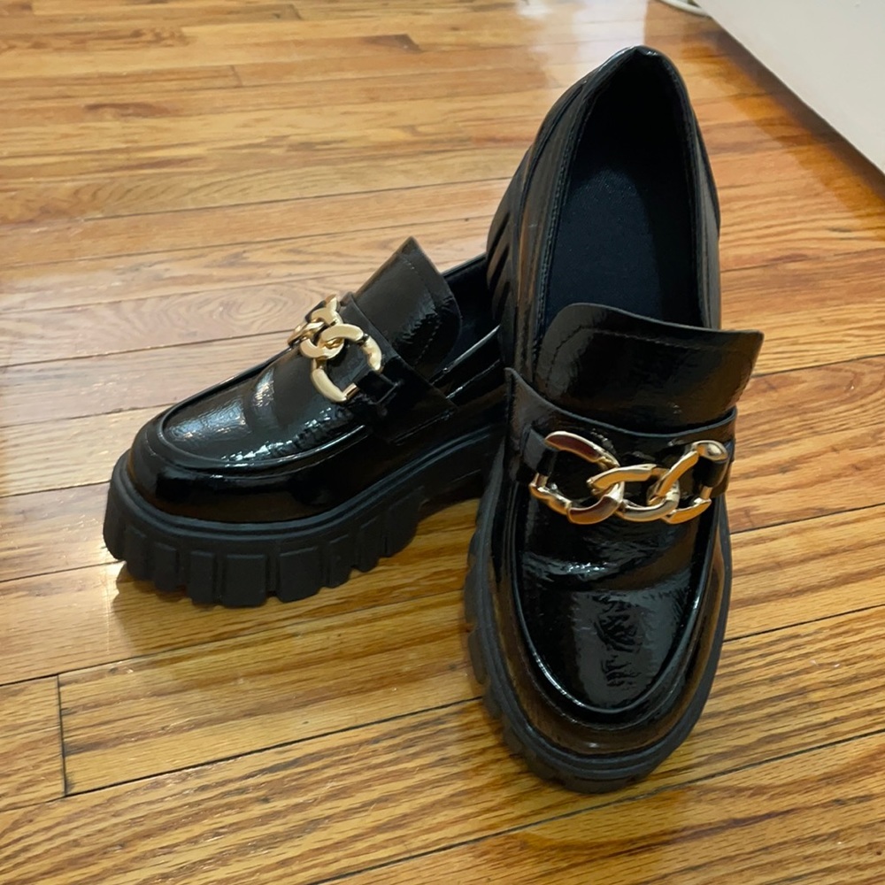 SHEIN chunky platform loafers creepers gold chain